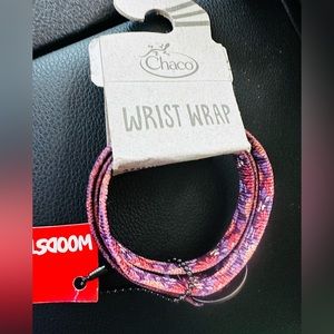 NEW Chaco Wrist Wrap Bracelet
Woodstock Flowers Purple !!